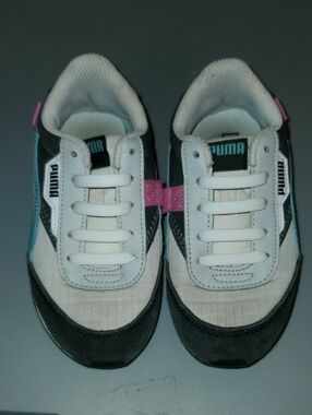 B2G1F Puma Kids' White & Pink Athletic Shoes Toddler 11
